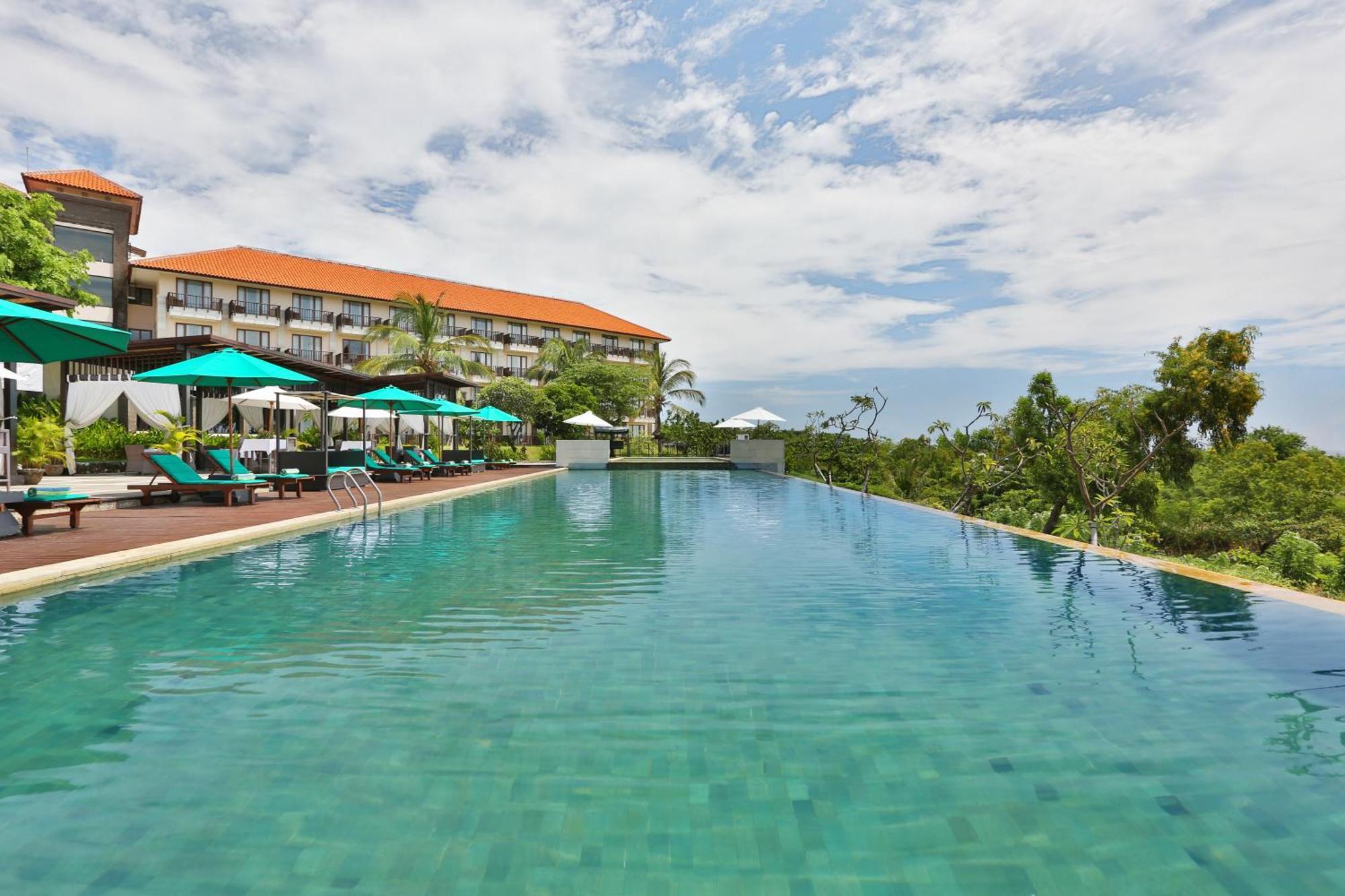 New Kuta Hotel By Lorin Uluwatu Екстериор снимка